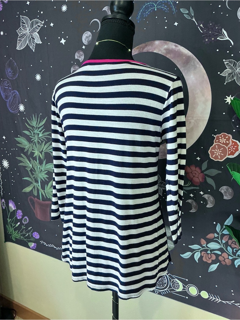StitchFix Top 🩷 - Picture 4 of 4